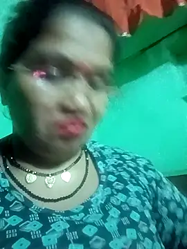 Snapshot of Manavi_x chatting on 10.04.25 Manavi x online show from 10.04.25