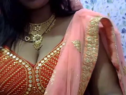 Snapshot of Rooshami_hot01 chatting on 10.10.25 Rooshami hot01 online show from 10.10.25