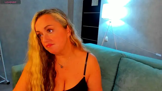 Sky Kuper online show from 11.11.25