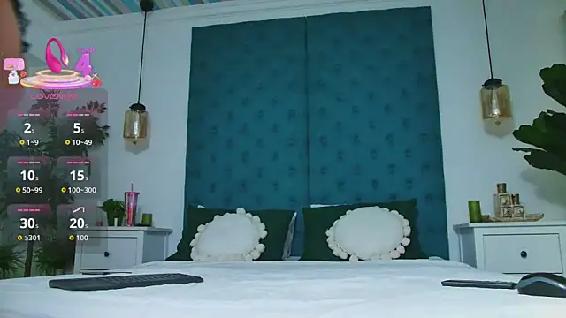 LollyShine online show from 11.02.25