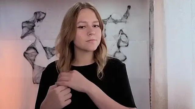 Snapshot of ShyMistery chatting on 11.03.25 ShyMistery online show from 11.03.25