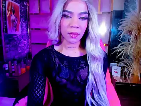 Snapshot of Cherry_Adams1 chatting on 09.08.25 Cherry Adams1 online show from 09.08.25