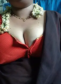 Snapshot of Geetha227 chatting on 09.23.25 Geetha227 online show from 09.23.25
