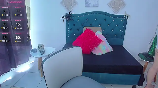 IamBunny f w online show from 10.27.25