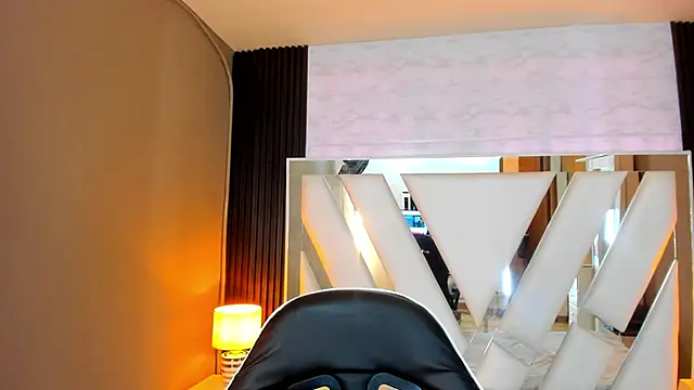 Snapshot of Amy_Hottiee chatting on 12.03.25 Amy Hottiee online show from 12.03.25