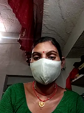 Snapshot of Sona_42i chatting on 11.02.25 Sona 42i online show from 11.02.25