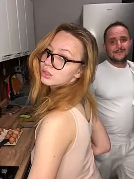 Snapshot of Amore_Mia_ chatting on 09.25.25 Amore Mia online show from 09.25.25