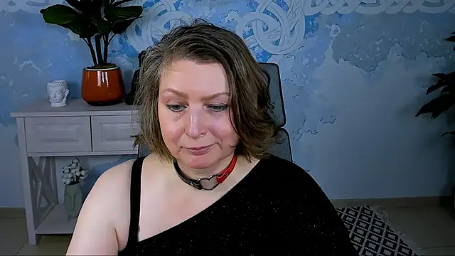 TiffanyBrauny online show from 10.08.25