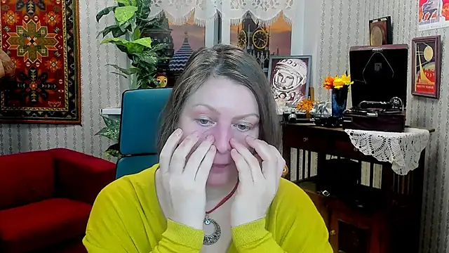 TiffanyBrauny online show from 10.14.25