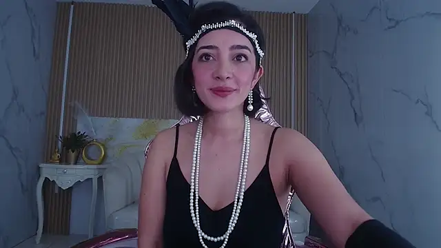 sara lopez s online show from 10.31.25