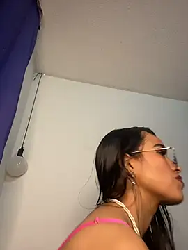 Snapshot of Mia_ferrari_1 chatting on 09.28.25 Mia ferrari 1 online show from 09.28.25