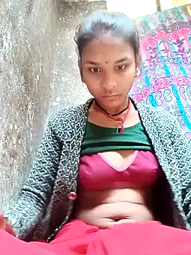 Idhika Jha online show from 12.04.25