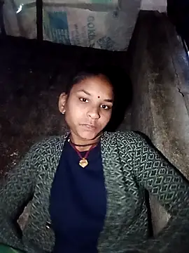 Idhika Jha online show from 12.05.25