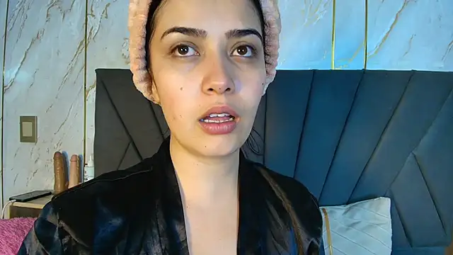 Snapshot of chloe_Laurent1 chatting on 10.12.25 chloe Laurent1 online show from 10.12.25