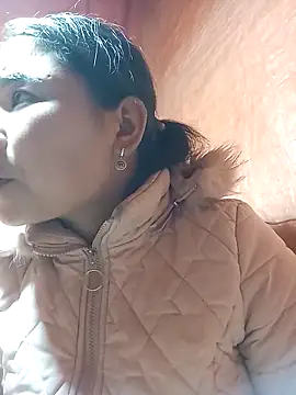 may-squirl online show from 11.19.25