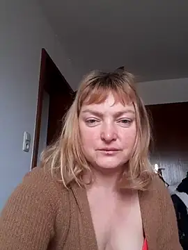 LiluLiluLilu online show from 11.28.25