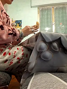 Snapshot of TigreBianca27 chatting on 11.03.25 TigreBianca27 online show from 11.03.25