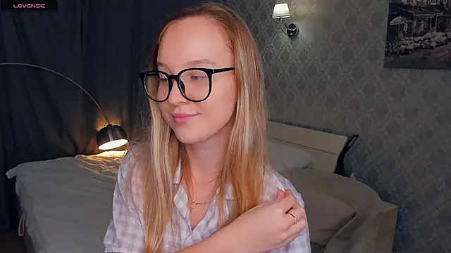 SoonMoor online show from 10.20.25