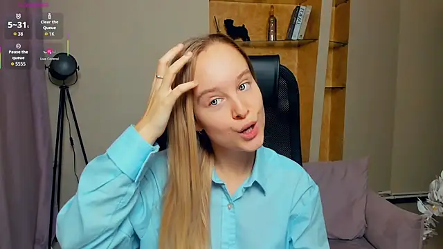 SoonMoor online show from 11.19.25