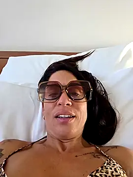 Snapshot of sexy7883 chatting on 10.10.25 sexy7883 online show from 10.10.25