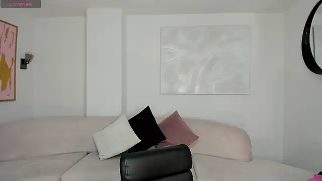 LaurentConnor online show from 10.12.25