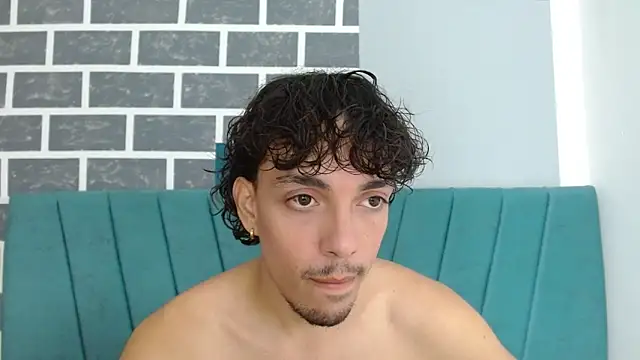 Snapshot of Jake_laraxxx chatting on 10.11.25 Jake laraxxx online show from 10.11.25