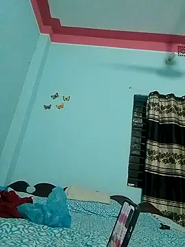 Snapshot of popi-105 chatting on 09.20.25 popi-105 online show from 09.20.25