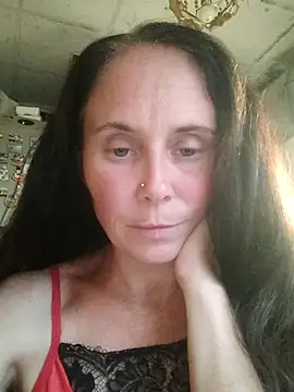 Snapshot of MerelinMILf chatting on 10.14.25 MerelinMILf online show from 10.14.25