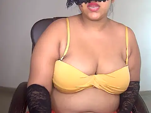 Snapshot of mrymlove chatting on 09.29.25 mrymlove online show from 09.29.25