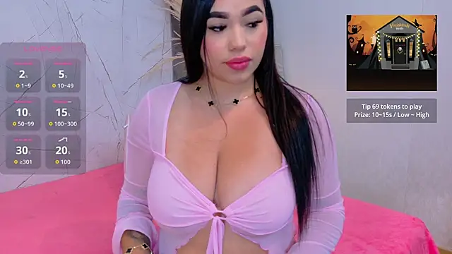 SofiaWildee online show from 10.27.25