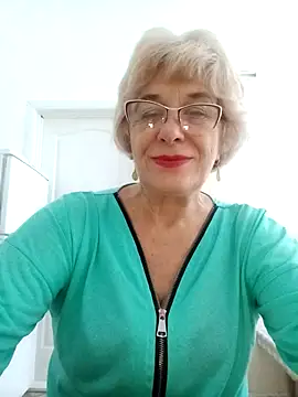 52MiaLove02 online show from 09.26.25