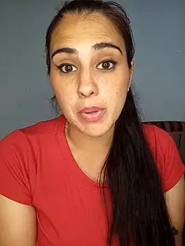 Snapshot of kariciasecreta chatting on 09.27.25 kariciasecreta online show from 09.27.25