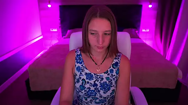 LioraFox online show from 09.17.25