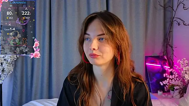 LisaDrake online show from 10.20.25