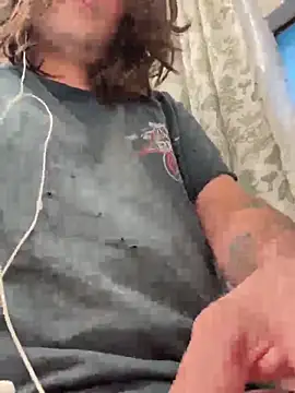 Snapshot of crashnasty chatting on 10.19.25 crashnasty online show from 10.19.25