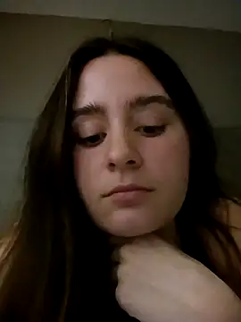 freakylittlebitch69 online show from 10.14.25