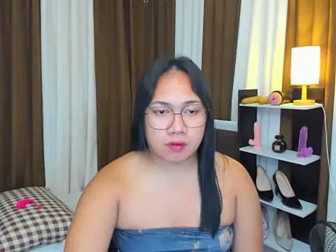 TsUncutKaren online show from 09.28.25