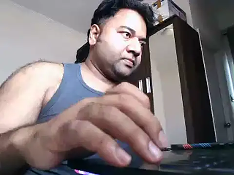 Snapshot of victorvicky69 chatting on 09.09.25 victorvicky69 online show from 09.09.25