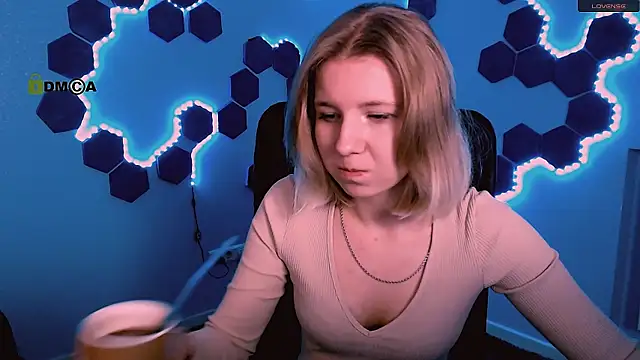 gloria bubble online show from 11.22.25