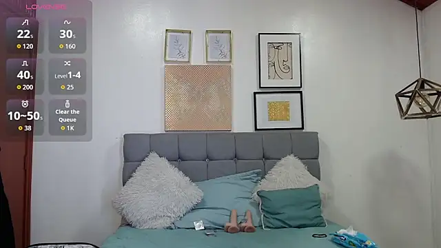  naomi s online show from 12.02.25