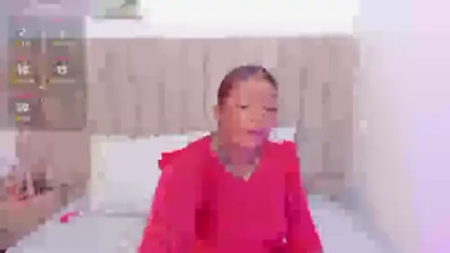 Snapshot of Afrodita_de_amor chatting on 10.23.25 Afrodita de amor online show from 10.23.25