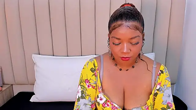 Snapshot of Afrodita_de_amor chatting on 11.28.25 Afrodita de amor online show from 11.28.25