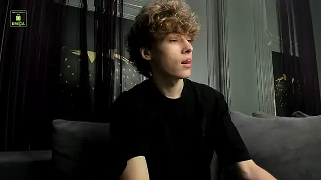 Snapshot of Kevin_Garsia chatting on 09.15.25 Kevin Garsia online show from 09.15.25