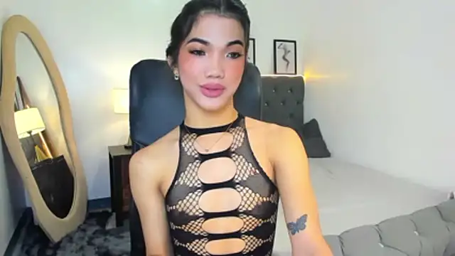 CassieSommereux online show from 10.24.25