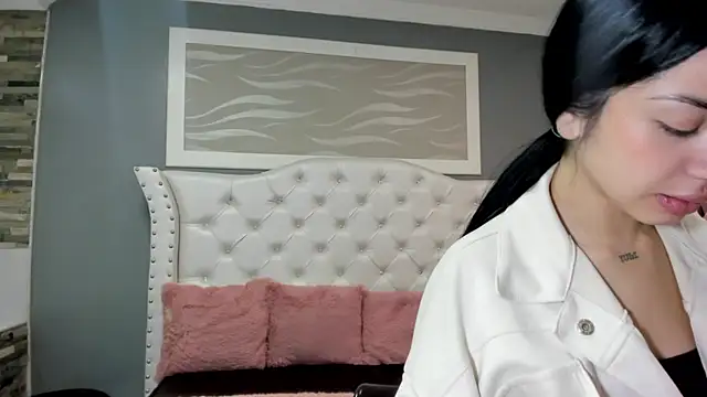 Snapshot of _camila_ortiz chatting on 10.03.25  camila ortiz online show from 10.03.25