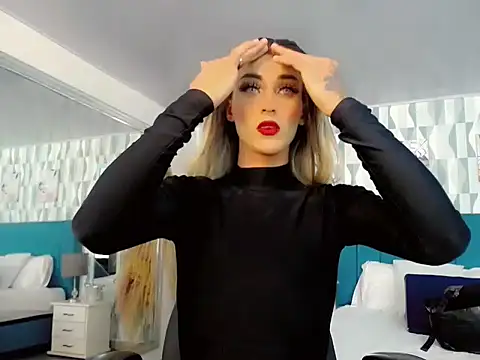 Snapshot of samantha_bliss chatting on 09.30.25 samantha bliss online show from 09.30.25