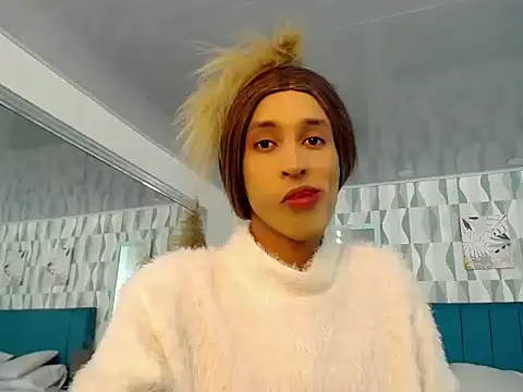 Snapshot of samantha_bliss chatting on 10.04.25 samantha bliss online show from 10.04.25