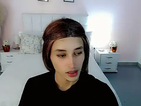 Snapshot of samantha_bliss chatting on 10.17.25 samantha bliss online show from 10.17.25