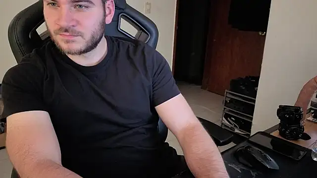 Snapshot of Paul00474 chatting on 09.23.25 Paul00474 online show from 09.23.25