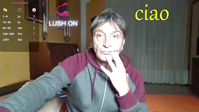 Snapshot of lattediyak chatting on 09.30.25 lattediyak online show from 09.30.25